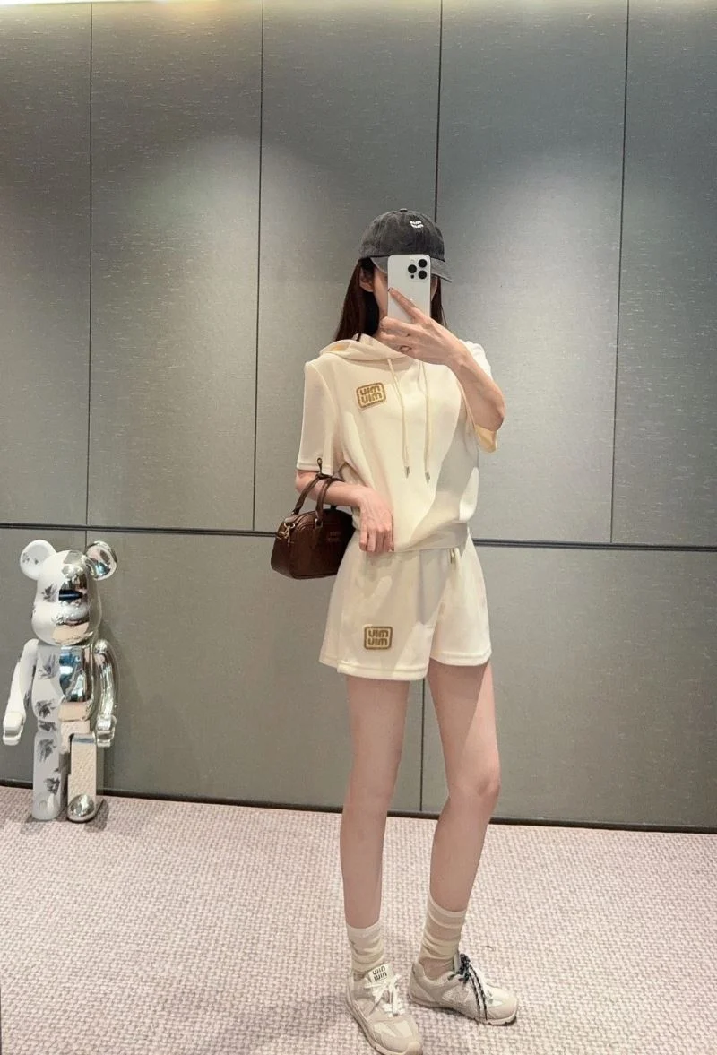 Vibrant Miu Miu Short Suits 163932