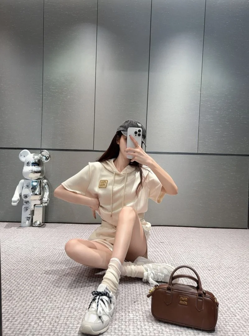 Vibrant Miu Miu Short Suits 163932