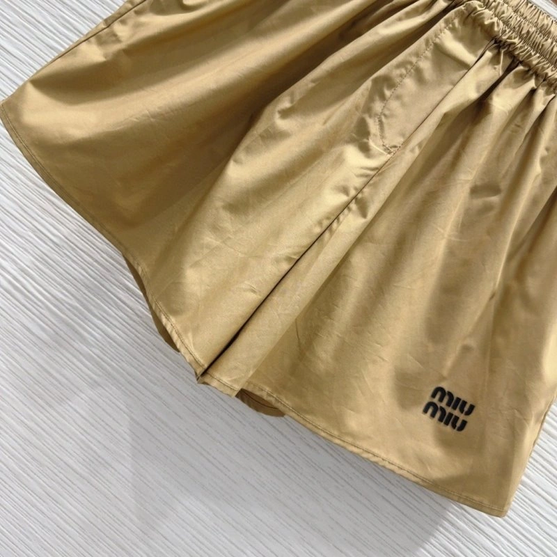 Timeless Miu Miu Short Suits 151148