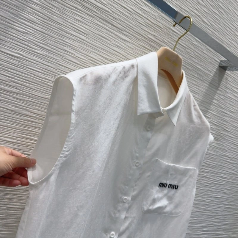 TechFriendly Miu Miu Short Suits 151146