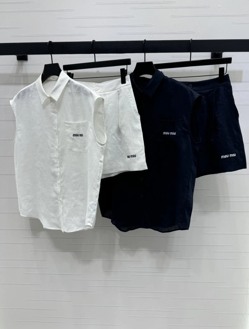 Durable Miu Miu Short Suits 151147