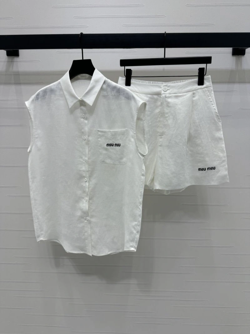Durable Miu Miu Short Suits 151147