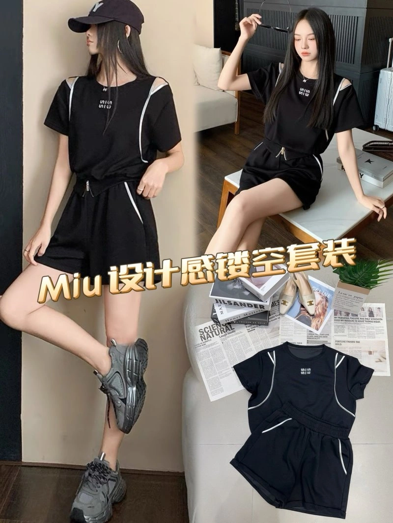 Thermal Miu Miu Short Suits 151131