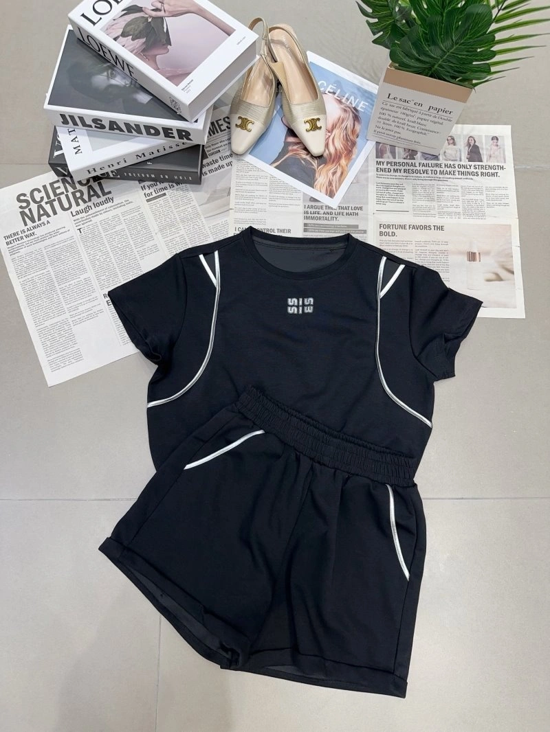 Thermal Miu Miu Short Suits 151131