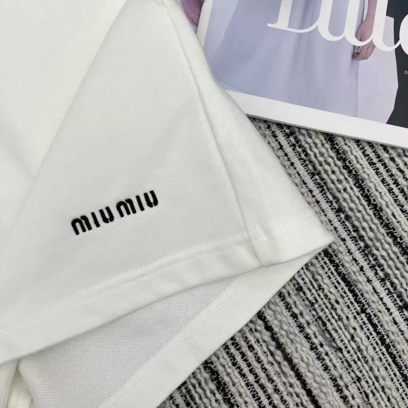 Miu Miu Short Suits ModernLook 151157