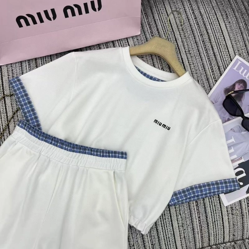 Miu Miu Short Suits ModernLook 151157