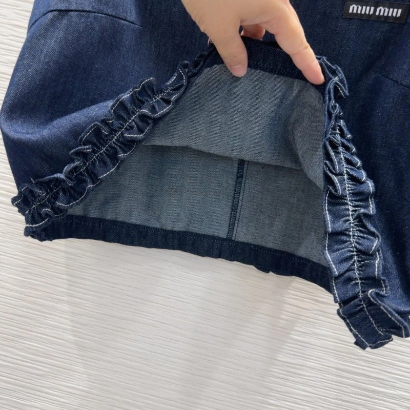 Sleek Miu Miu Short Suits 151144
