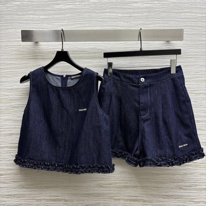 Miu Miu Short Suits Packable 151126