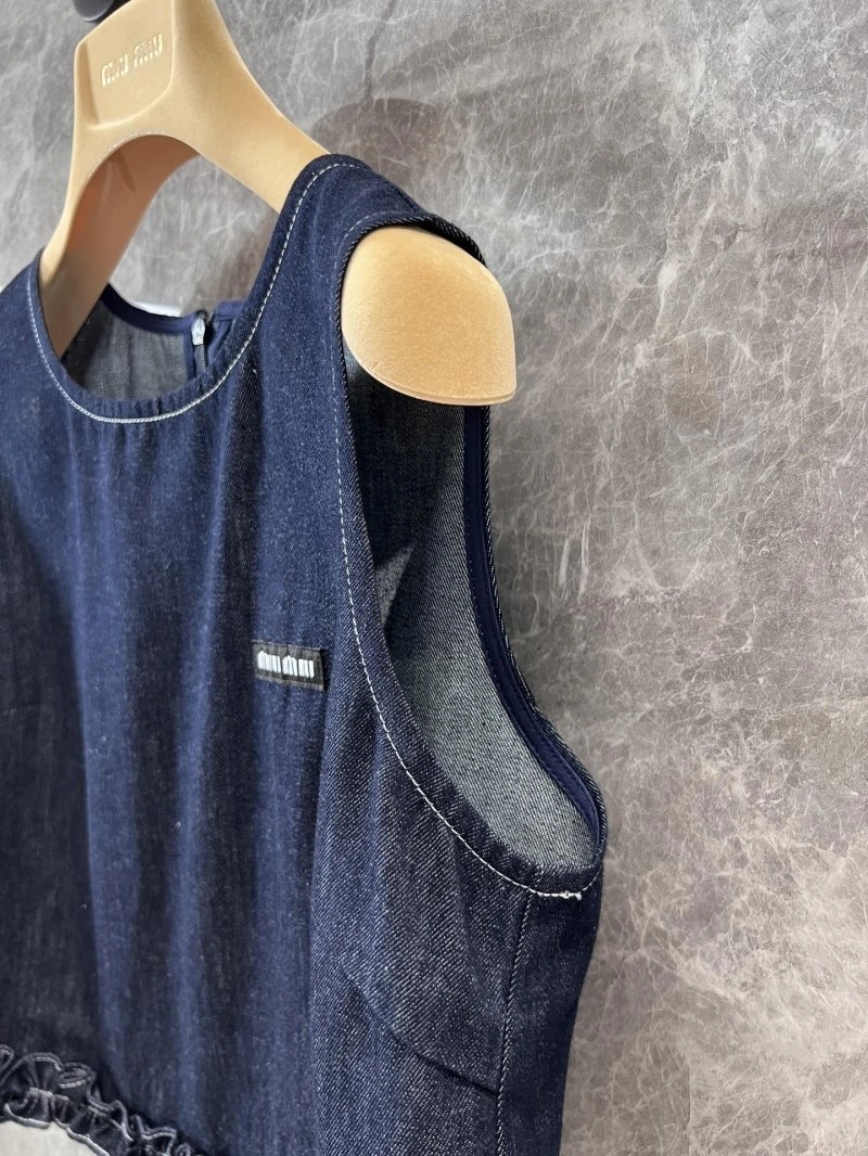 Upgraded Miu Miu Short Suits 151132