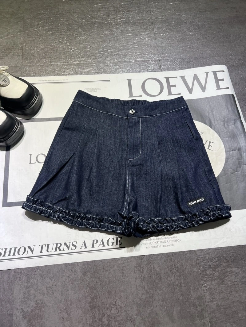 Durable Miu Miu Short Suits 151128