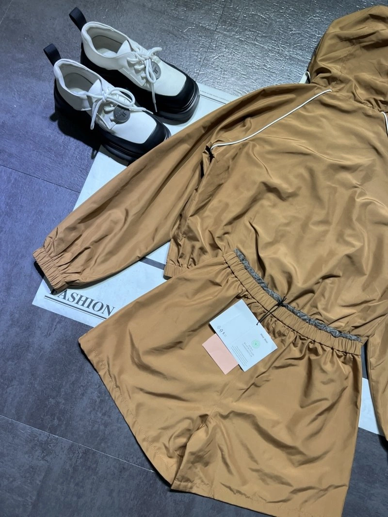 Comfortable Miu Miu Short Suits 151123