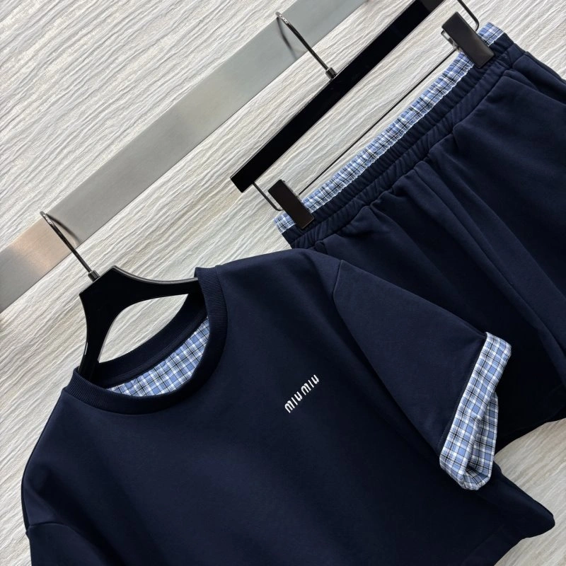 Durable Miu Miu Short Suits 156248