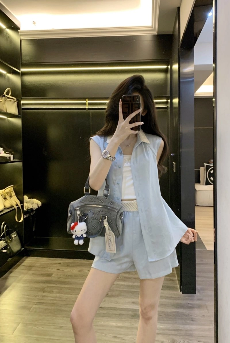 Miu Miu Short Suits ModernLook 156230