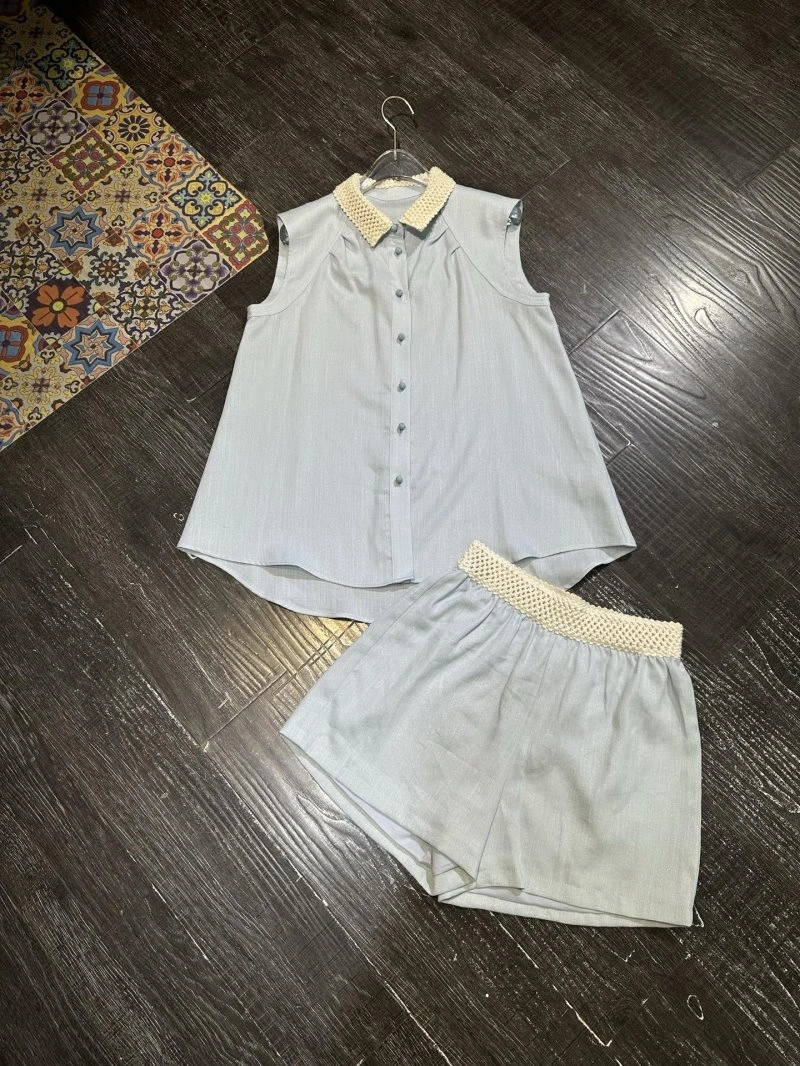Miu Miu Short Suits ModernLook 156230