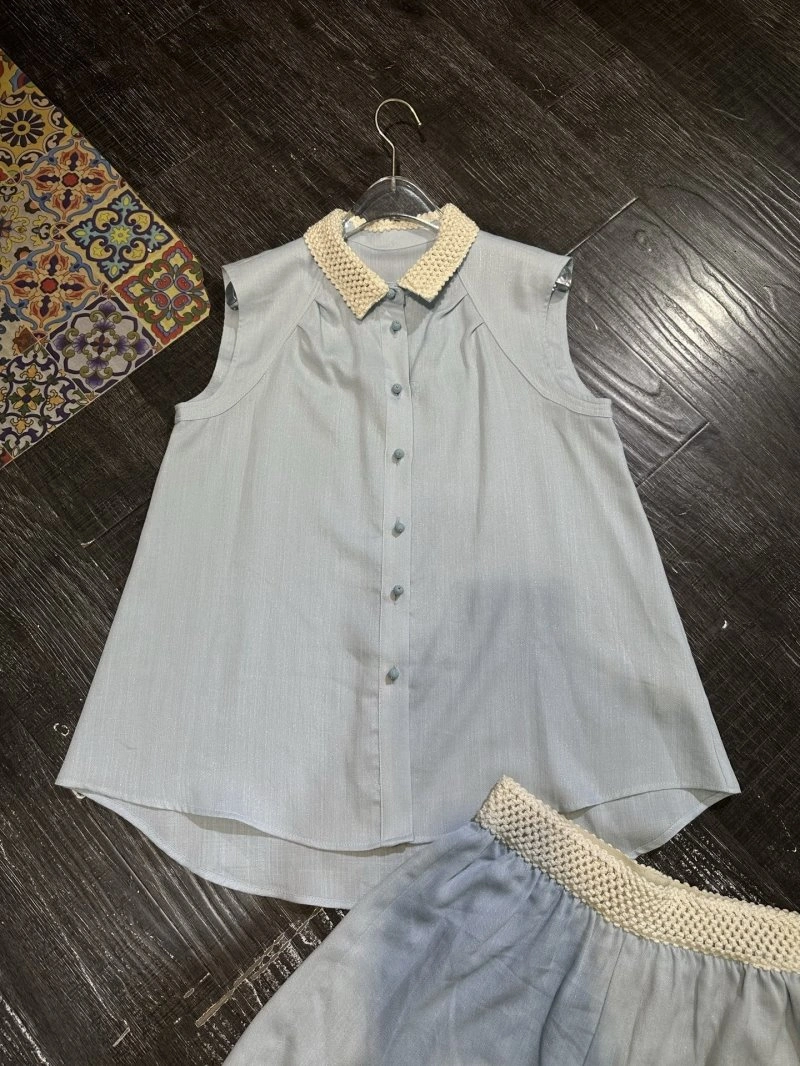 Miu Miu Short Suits ModernLook 156230
