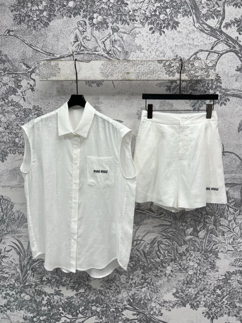 Packable Miu Miu Short Suits 148681