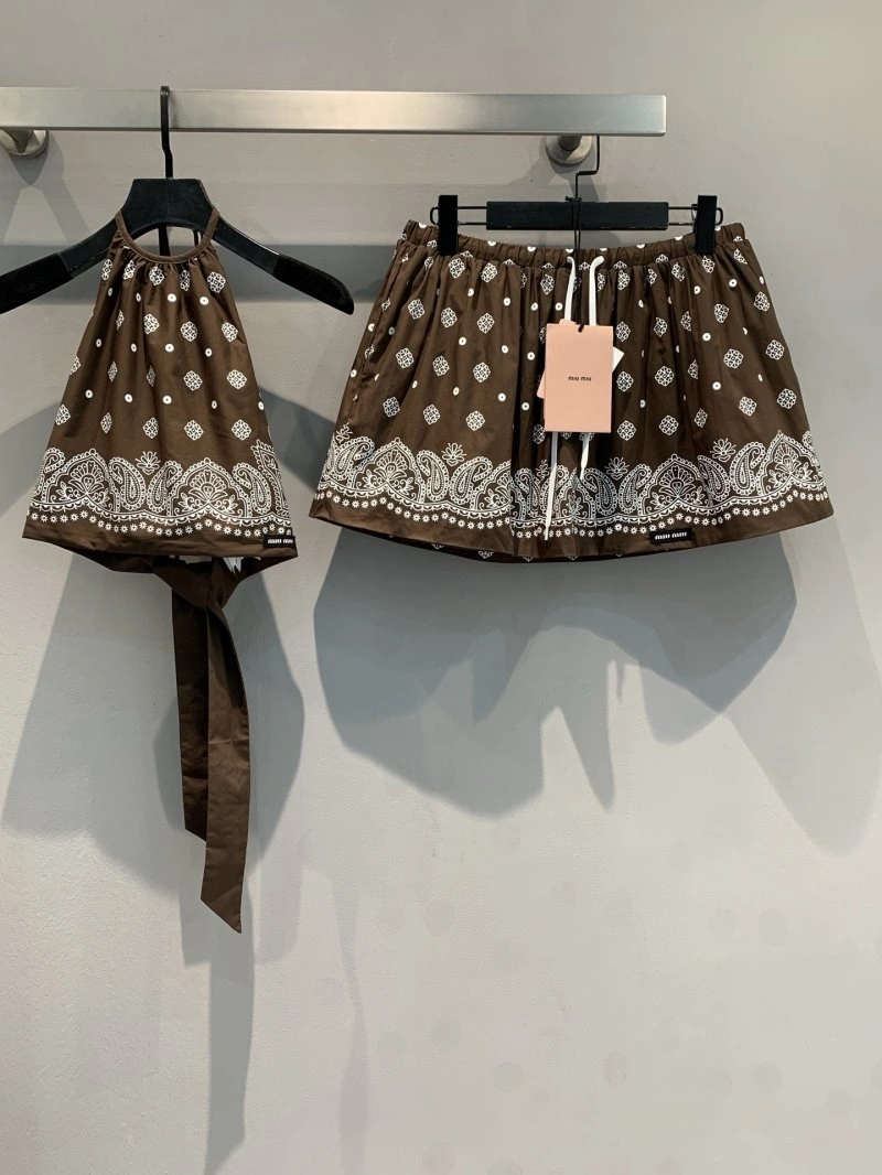 EasyCare Miu Miu Short Suits 148676
