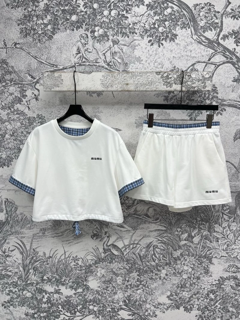Miu Miu Short Suits Timeless 148669