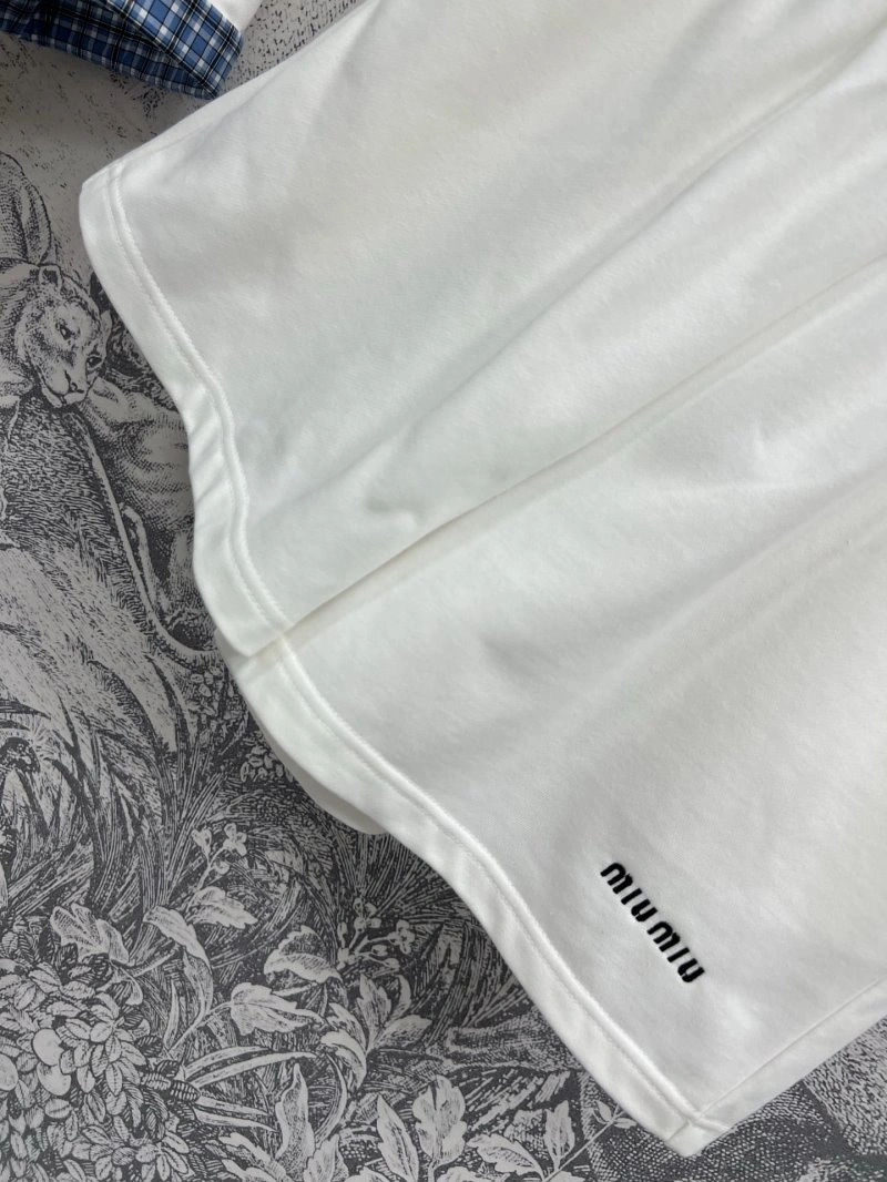 Miu Miu Short Suits Timeless 148669
