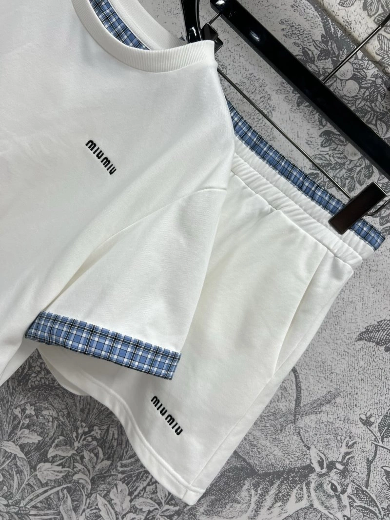 Miu Miu Short Suits Timeless 148669