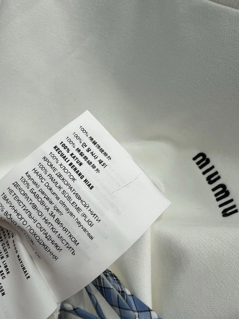 Miu Miu Short Suits Timeless 148669