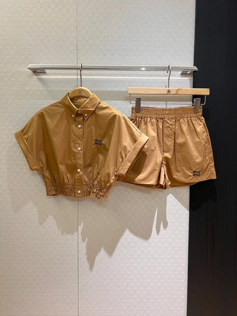 Reliable Miu Miu Short Suits 148664