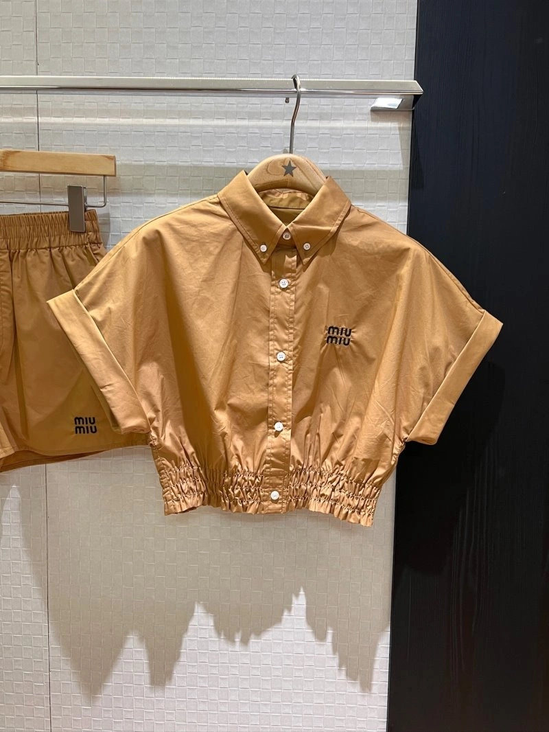 Reliable Miu Miu Short Suits 148664