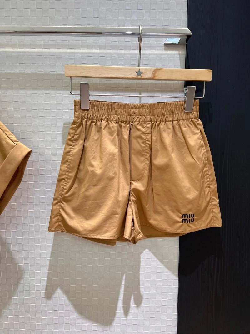 Reliable Miu Miu Short Suits 148664