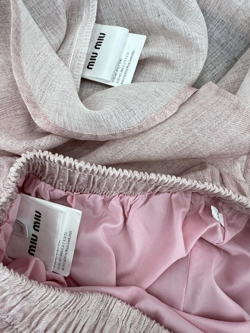 Miu Miu Short Suits Breathable 154459