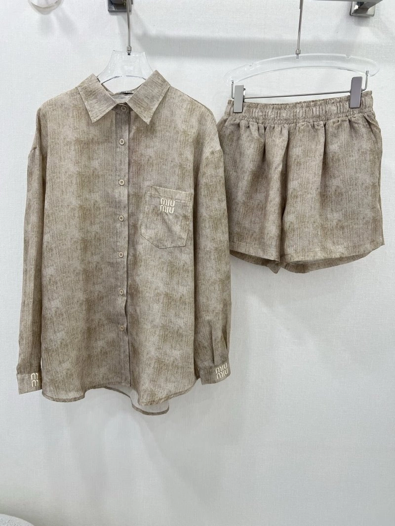 Miu Miu Short Suits Cozy 154457