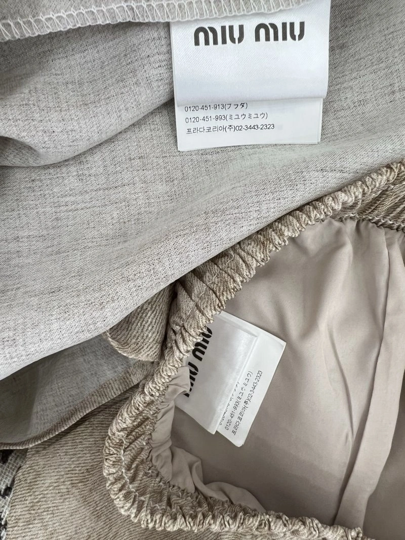 Miu Miu Short Suits Cozy 154457