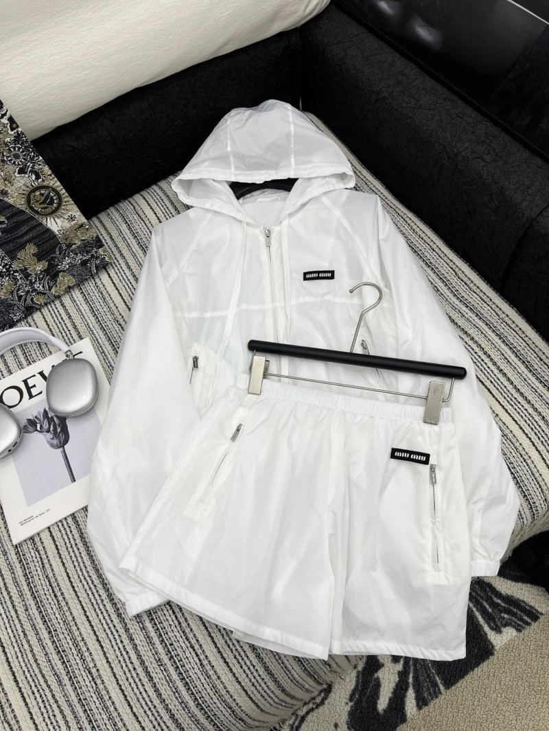 Affordable Miu Miu Short Suits 152995