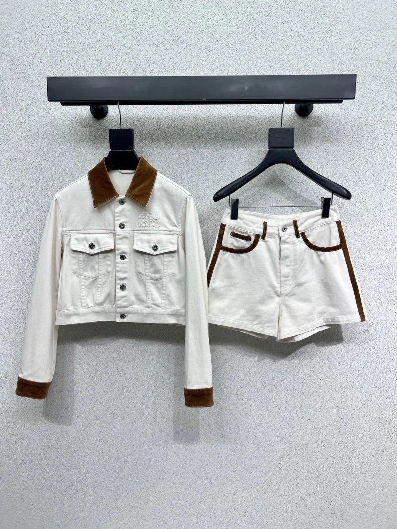Packable Miu Miu Short Suits 152997