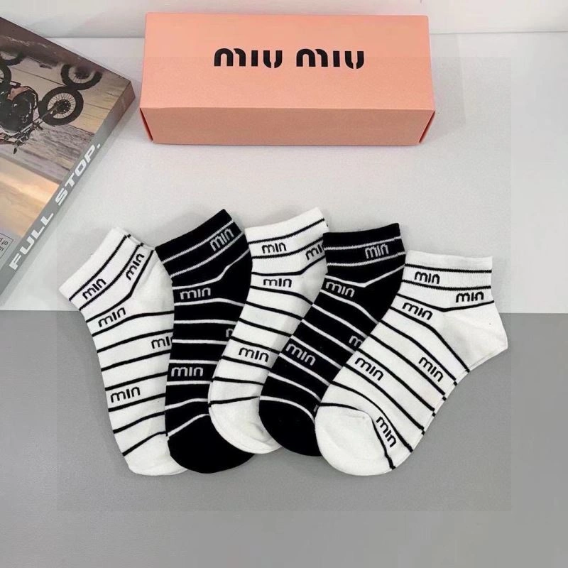 Miu Miu Socks Breathable 273183