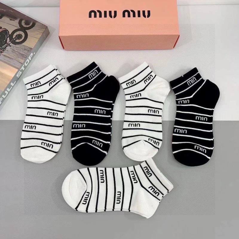 Miu Miu Socks Breathable 273183