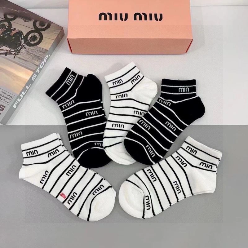 Miu Miu Socks Breathable 273183