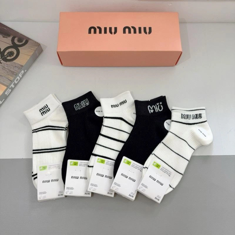 Vibrant Miu Miu Socks 273178
