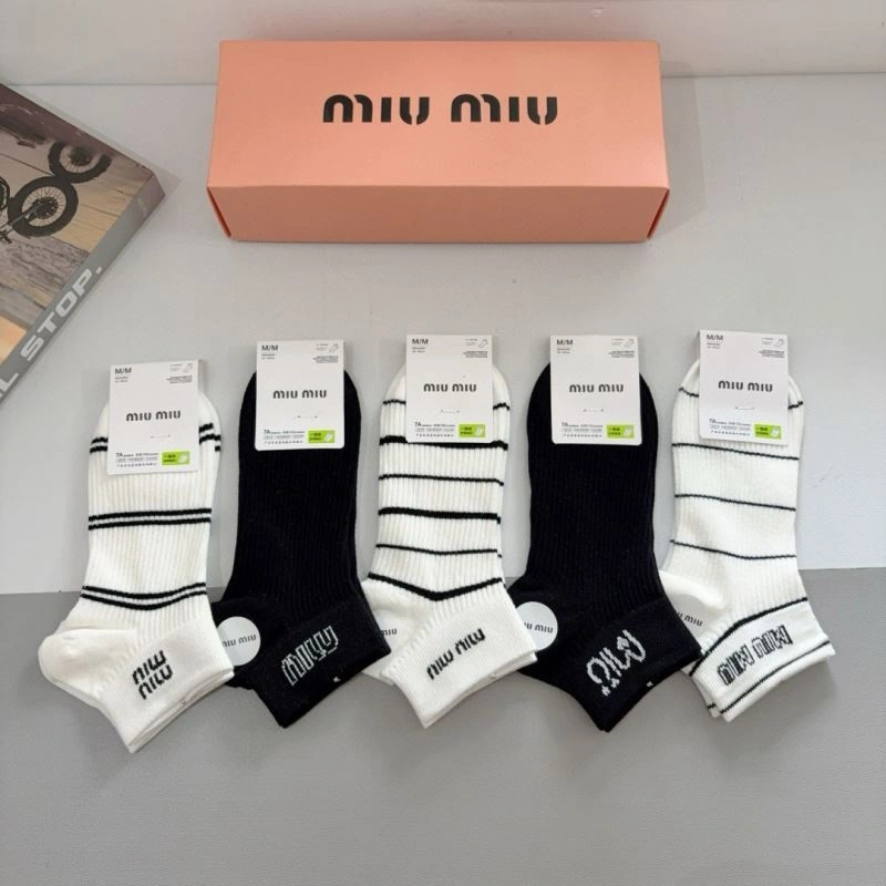 Vibrant Miu Miu Socks 273178