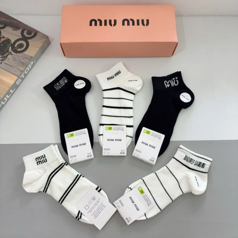 Vibrant Miu Miu Socks 273178