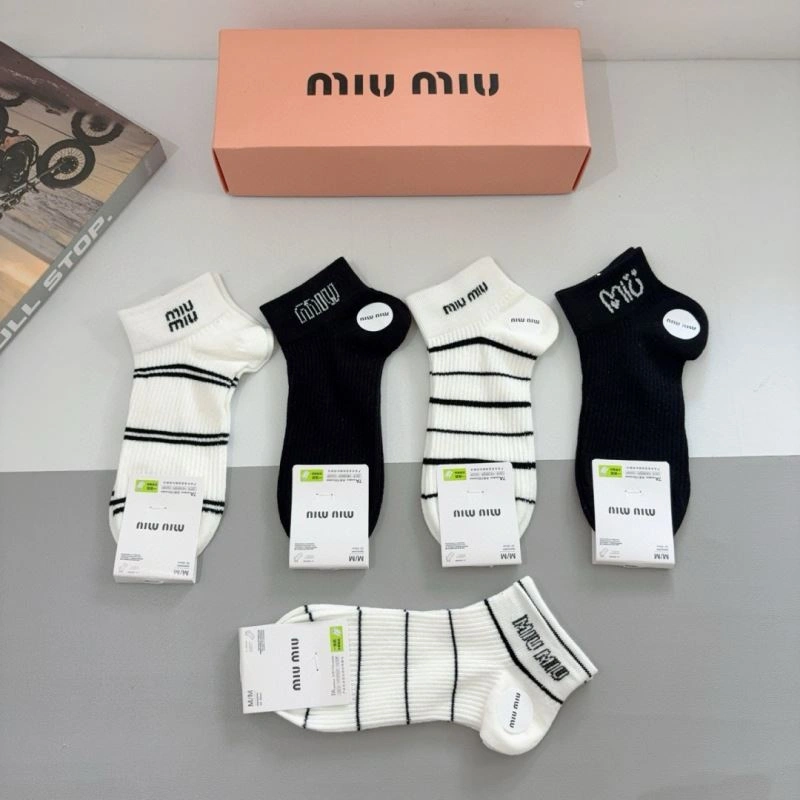 Vibrant Miu Miu Socks 273178