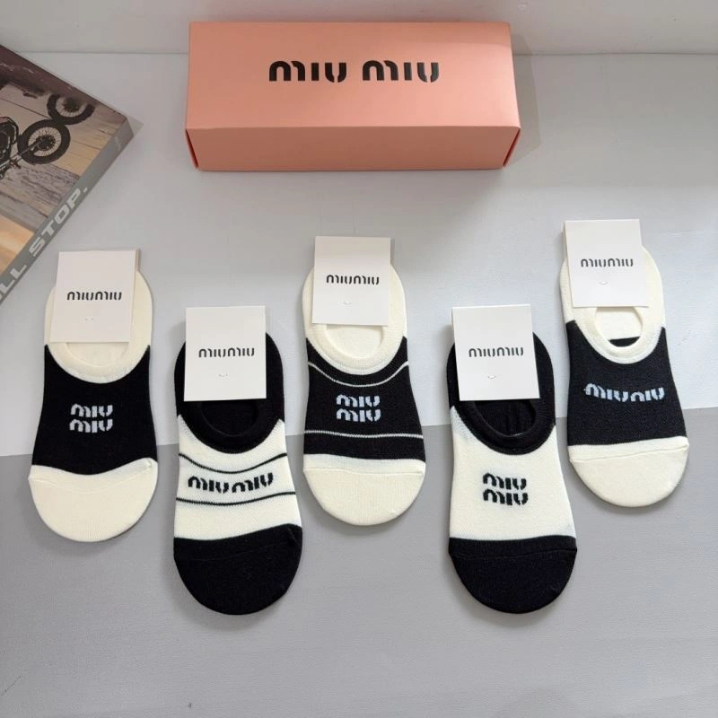 Miu Miu Socks Versatile 273087