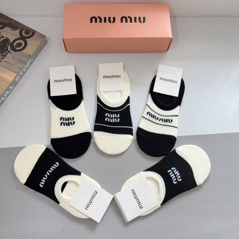 Miu Miu Socks Versatile 273087