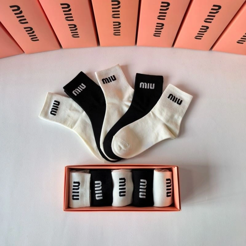 Miu Miu Socks Breathable 273533