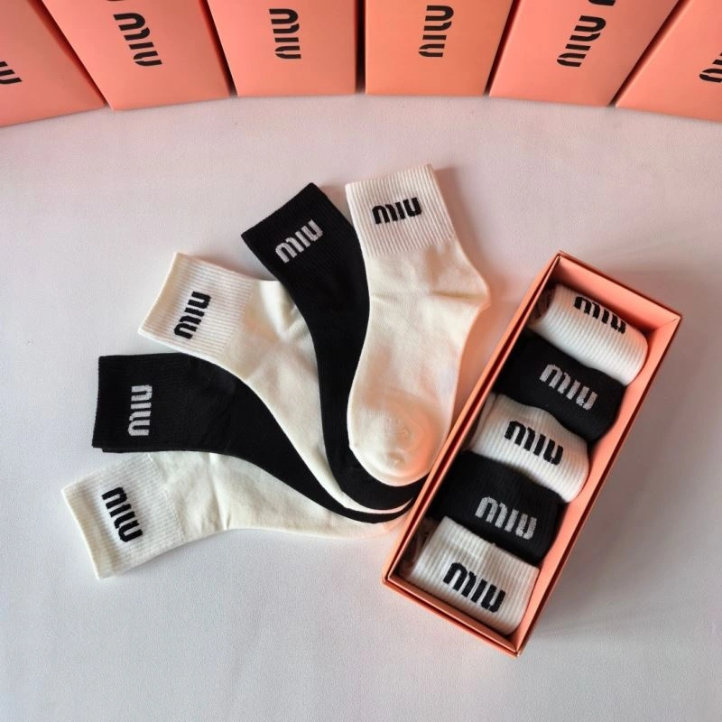 Miu Miu Socks Breathable 273533
