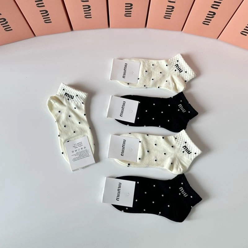 Miu Miu Socks Compact 273527