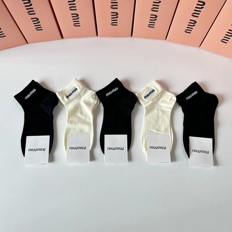 Miu Miu Socks Supportive 273523