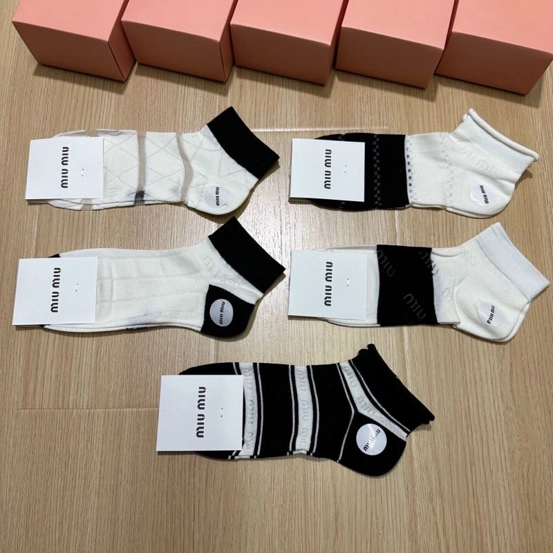 Flexible Miu Miu Socks 273517