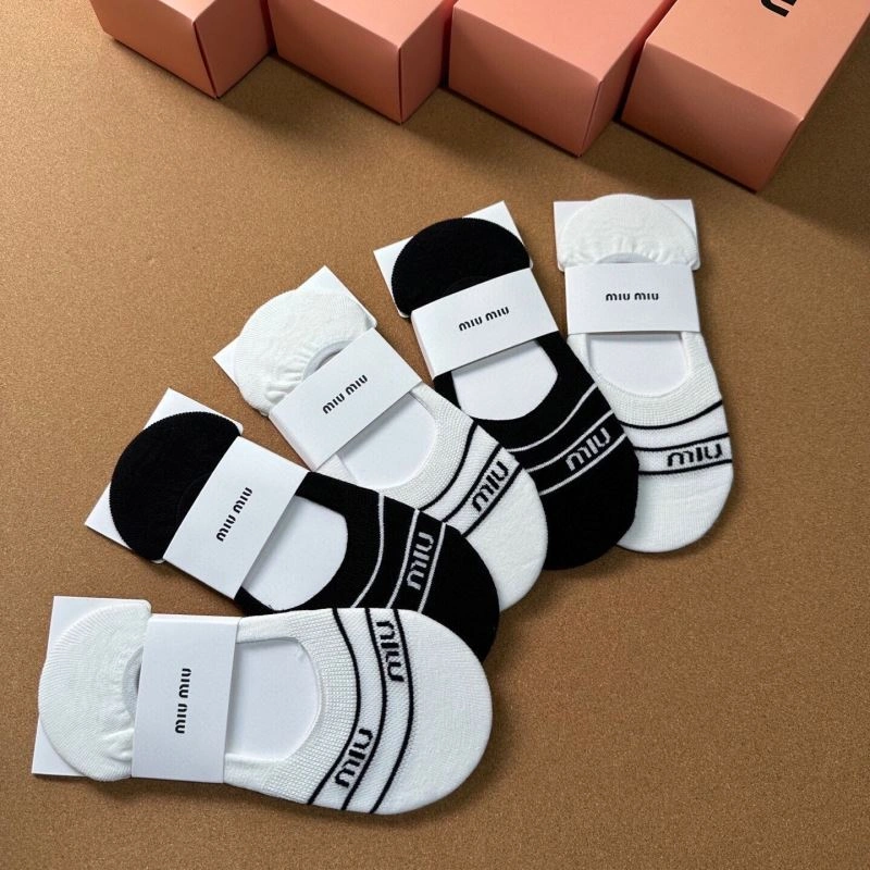 Miu Miu Socks Modern 273496