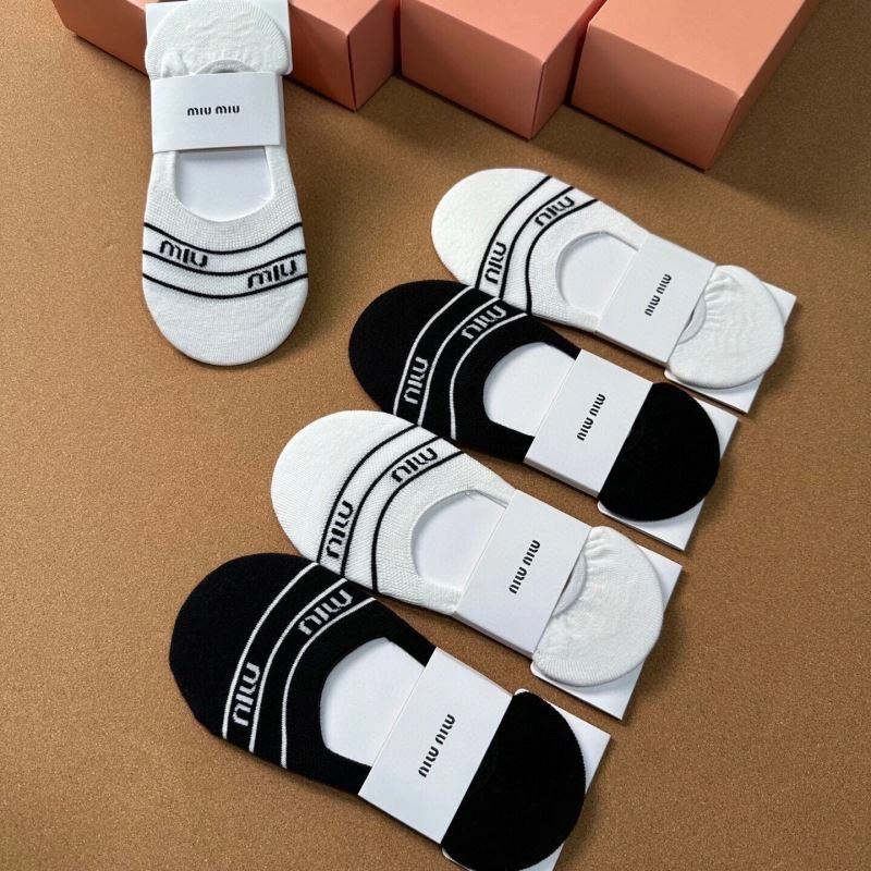 Miu Miu Socks Modern 273496