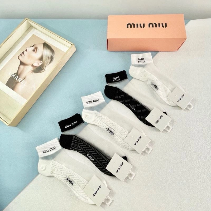 Miu Miu Socks Breathable 273500